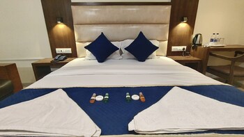 hotel ashraya international