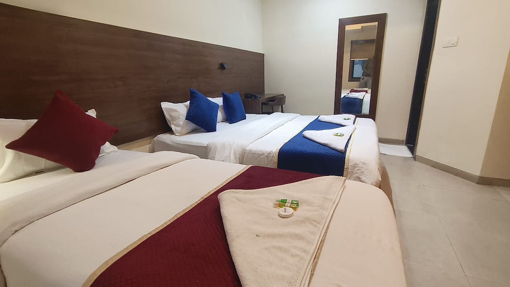 hotel ashraya international