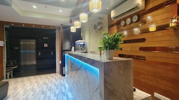 hotel ashraya international