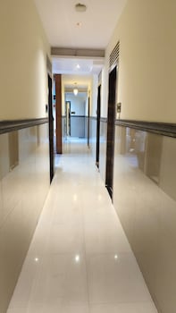 hotel ashraya international