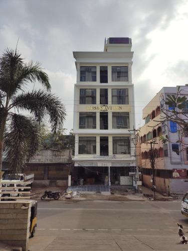 Vaishnavi Inn,,2 star