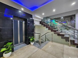 the cedar vatika hotel and restaurant