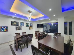 the cedar vatika hotel and restaurant