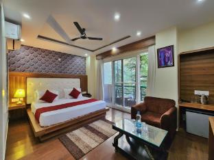 the cedar vatika hotel and restaurant