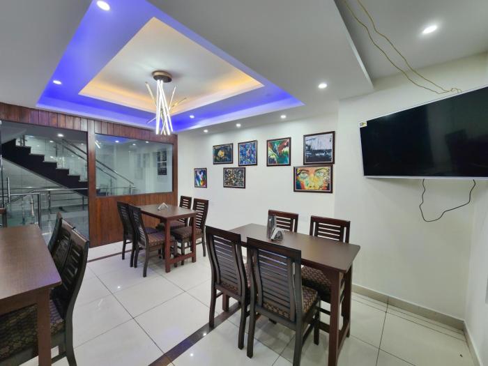 the cedar vatika hotel and restaurant