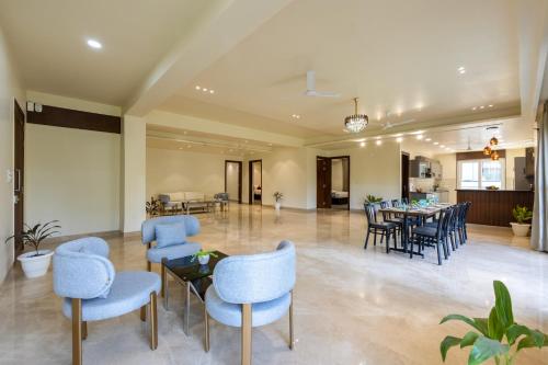 hotel urban oasis near millennium metro