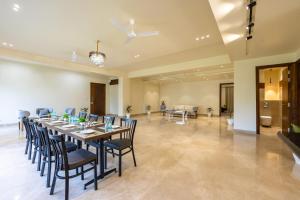 hotel urban oasis near millennium metro