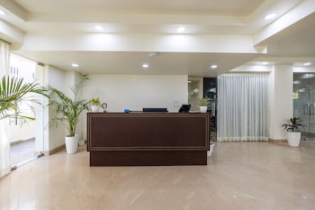 hotel urban oasis near millennium metro