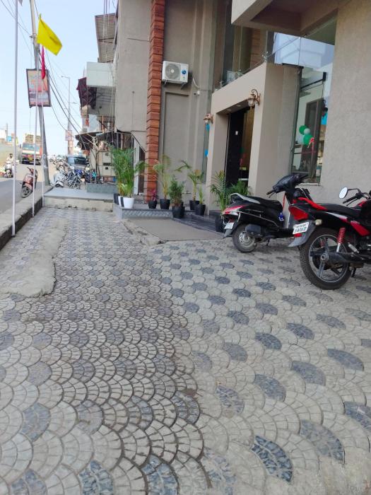 hotel tarun palace bhopal