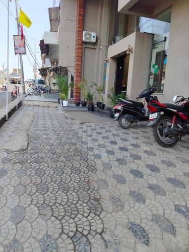 hotel tarun palace bhopal