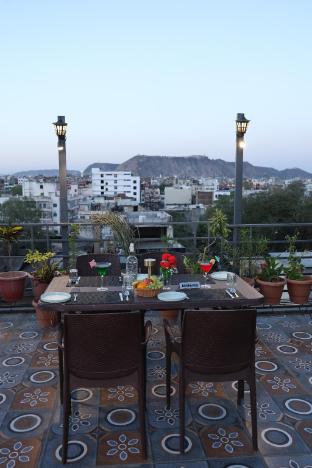 hotel city view inn