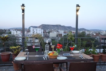 hotel city view inn