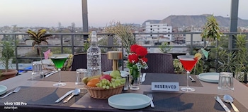 hotel city view inn