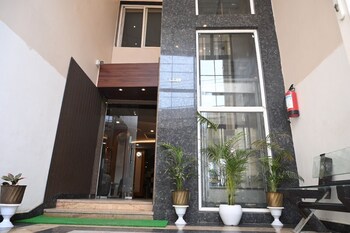 hotel jyoti internetional