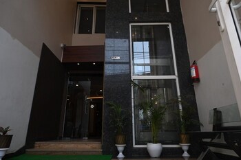 hotel jyoti internetional