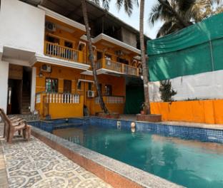 aura rooms and swimming pool calangute