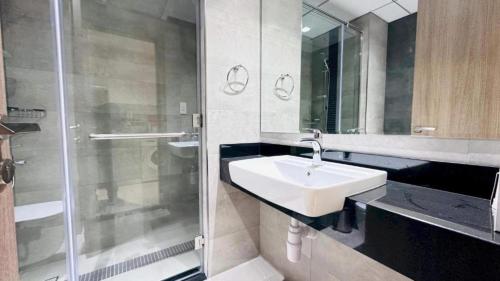 luxurious apartments at jlt by checkmyguest