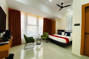 The Vistara Hotel,,3 star
