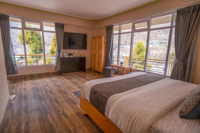 divine brookyard resort