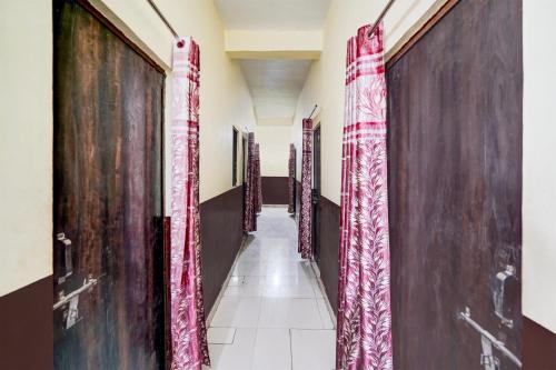Hotel O Royal Grand Hotel,,3 star