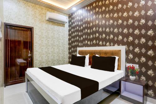 Super Hotel O Radha Kunj By Namasya Retreat International,,3 star