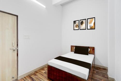 Hotel O Samrat Palace,,3 star