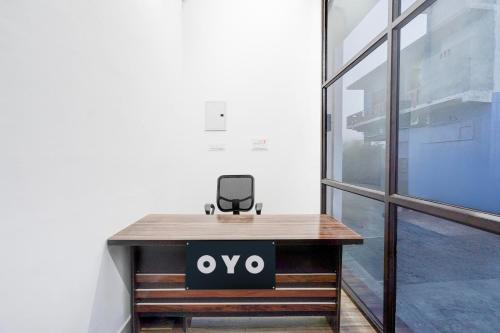 Hotel O Samrat Palace,,3 star