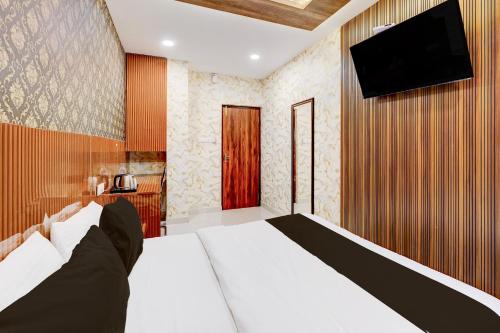 Super Collection O Kundrathur Near Murugan Temple,,3 star