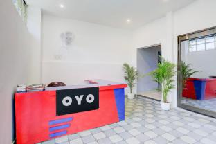 hotel o own roof