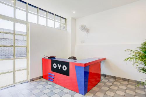 hotel o own roof