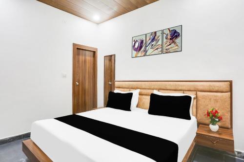 Hotel O The Signature Stay,,3 star