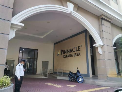 pinnacle kelana jaya by airhost