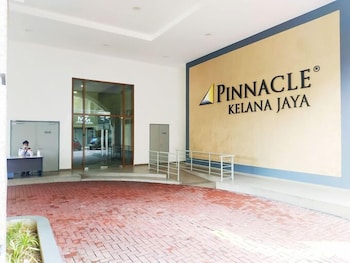 Pinnacle Kelana Jaya By Airhost,,3 star