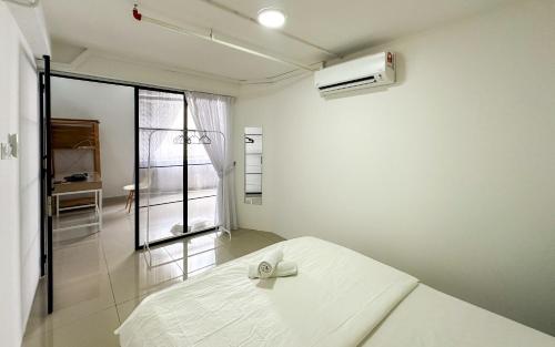 pinnacle kelana jaya by airhost
