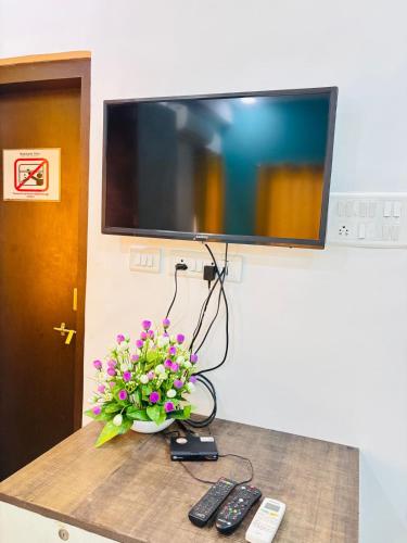 Hotel Pimprii Stays,Pune,,3 star