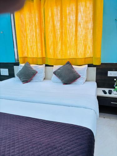 hotel pimprii stays pune