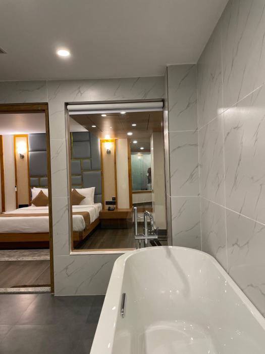 pristine pavilion hotel