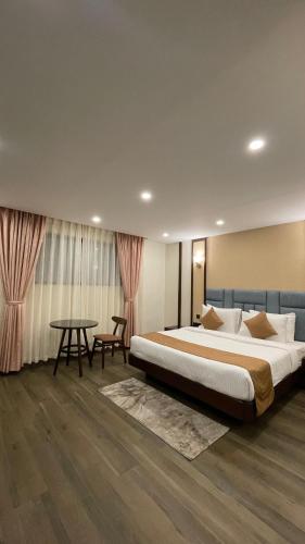 Pristine Pavilion Hotel,,2 star