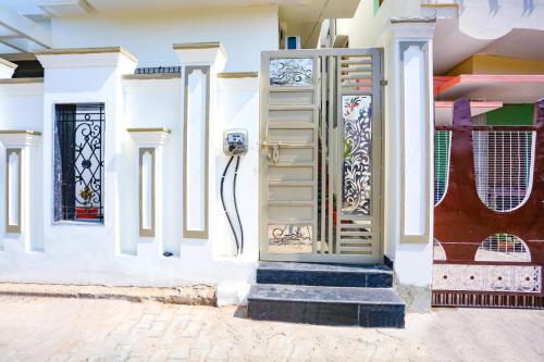 Aditya Guest House,,2 star