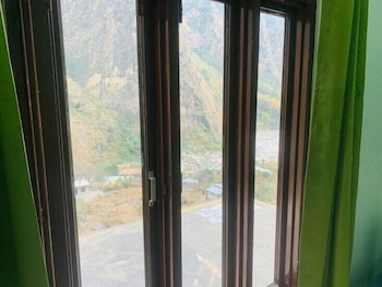 hotel himsarovar and restaurant