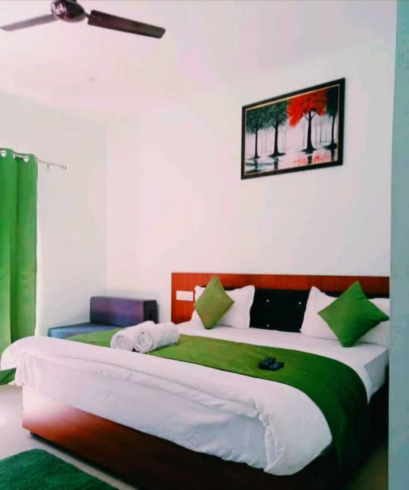 hotel himsarovar and restaurant