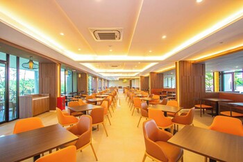 The Grand Chaiyapreuk Chiangmai,,2 star