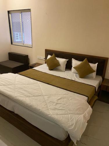 hotel banshi wala