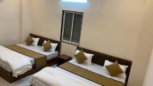 Hotel Banshi Wala,,2 star