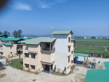 devsha jungle resort