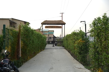 devsha jungle resort