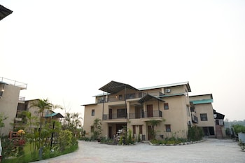 devsha jungle resort