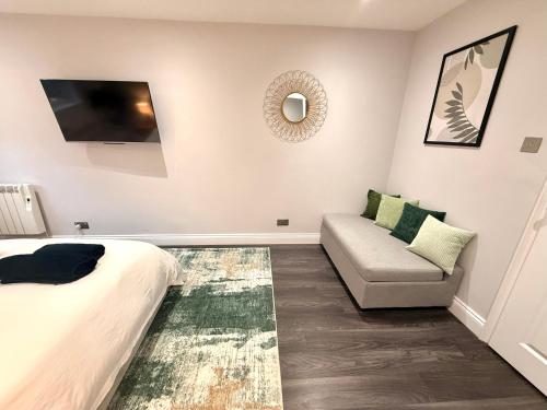 aquila house