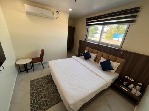 hotel soumya sarovar