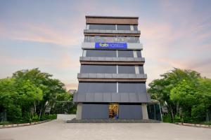 Yendluri S Abode,,2 star